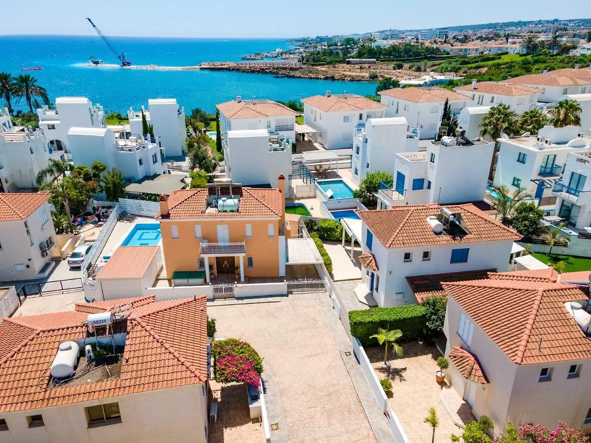 Villa Serena Springs By Ezoria Villas Protaras